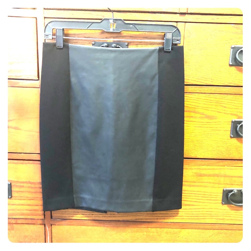 Express Work Mini Skirt - Black